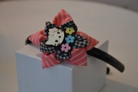 Bandolete preta com Hello Kitty